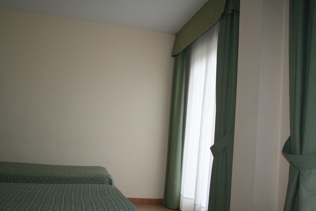 Sagunto Hotel Austria 76 מראה חיצוני תמונה