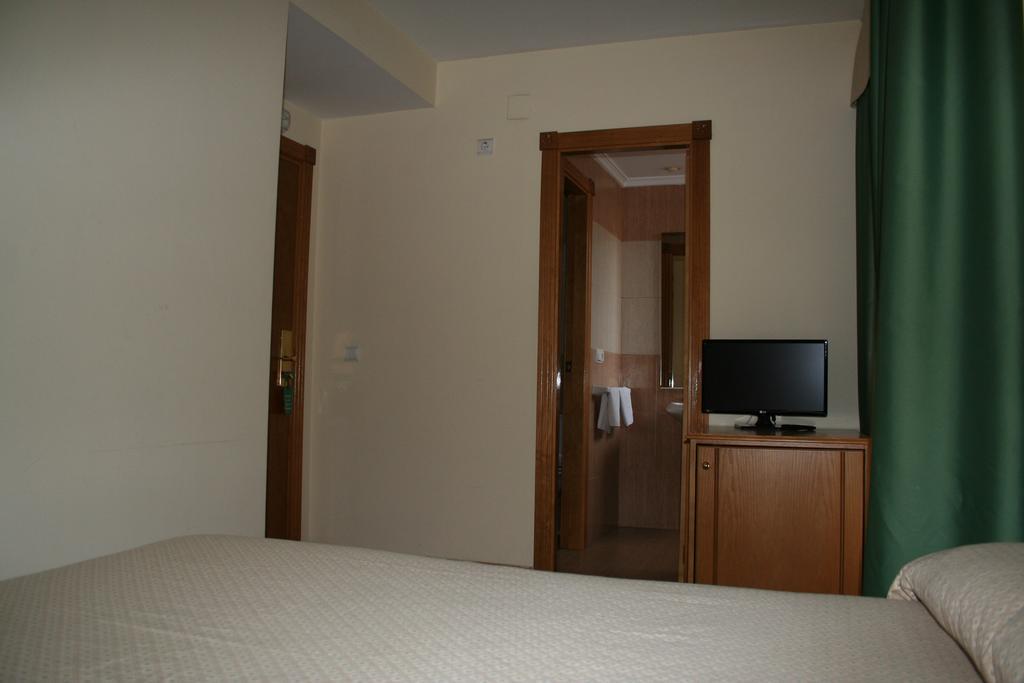 Sagunto Hotel Austria 76 מראה חיצוני תמונה