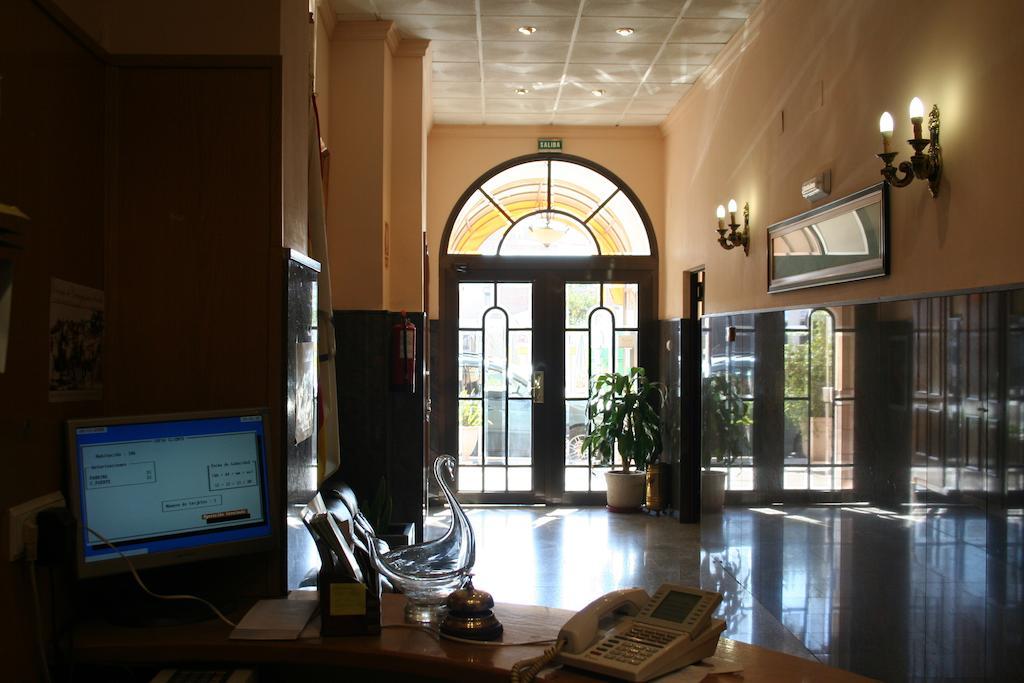 Sagunto Hotel Austria 76 מראה חיצוני תמונה